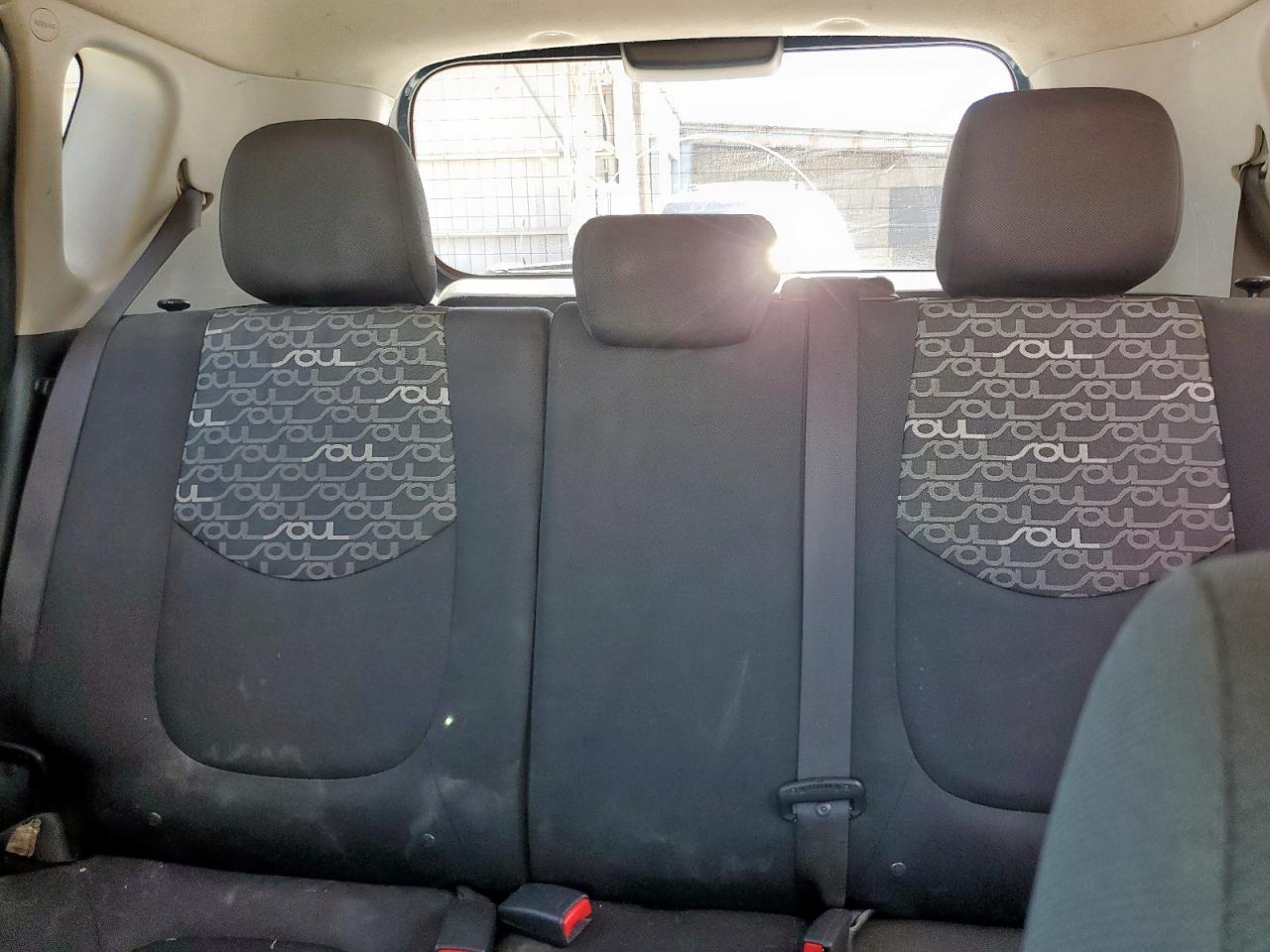 2011 Kia Soul + VIN: KNDJT2A29B7212431 Lot: 71046375