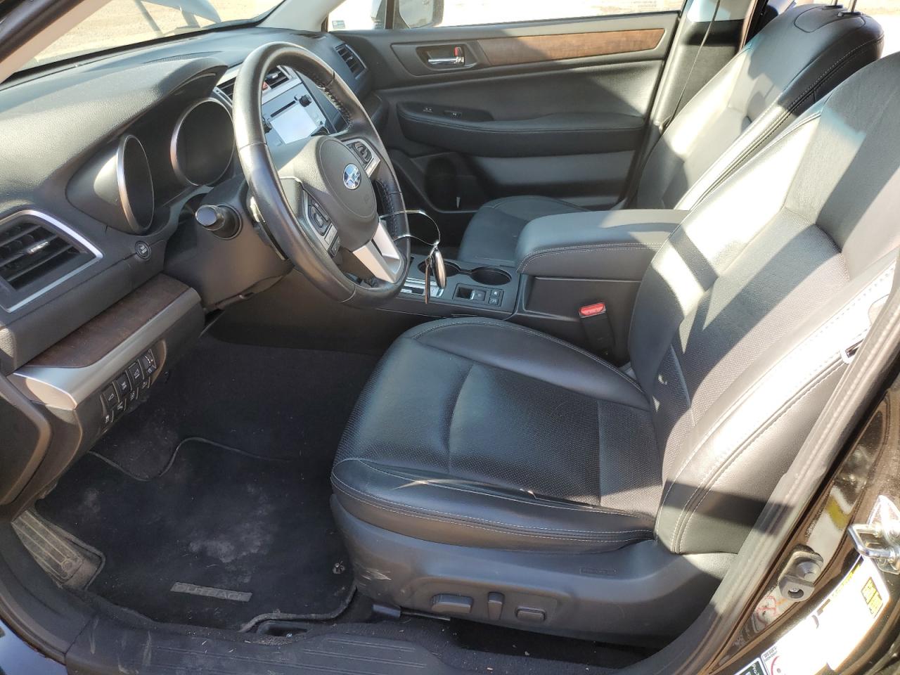 2015 Subaru Outback 3.6R Limited VIN: 4S4BSFNC4F3304055 Lot: 71034555