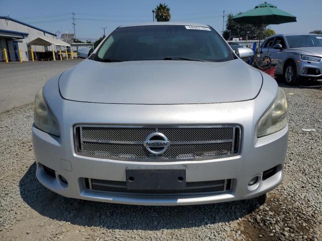  NISSAN MAXIMA 2012 Srebrny