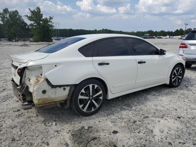  NISSAN ALTIMA 2018 Белы
