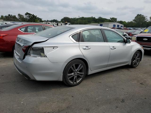  NISSAN ALTIMA 2018 Srebrny