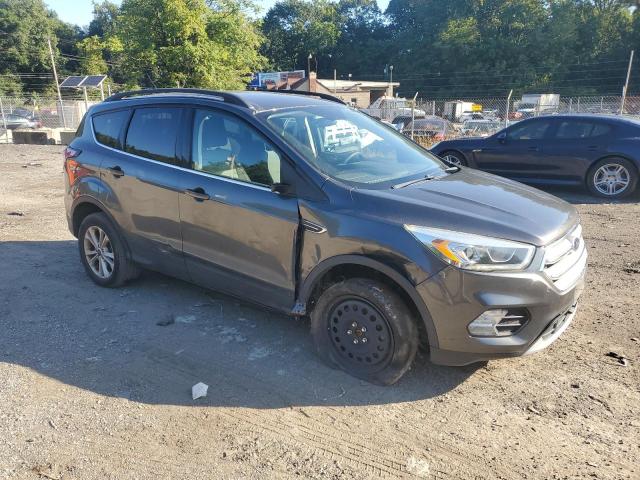 Паркетники FORD ESCAPE 2017 Серый