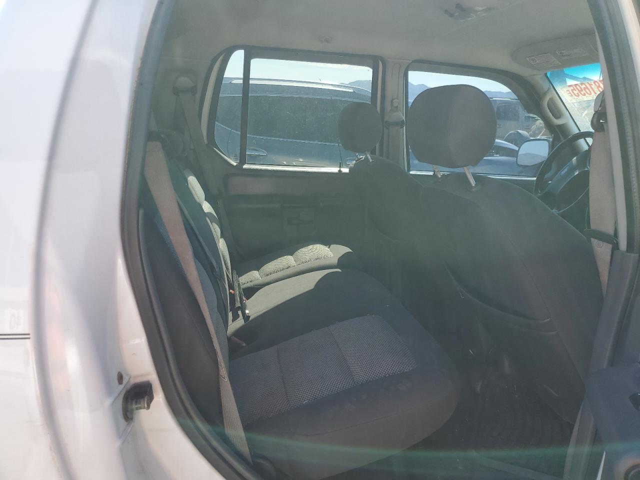 2004 Ford Explorer Sport Trac VIN: 1FMZU67K14UA62071 Lot: 69781695