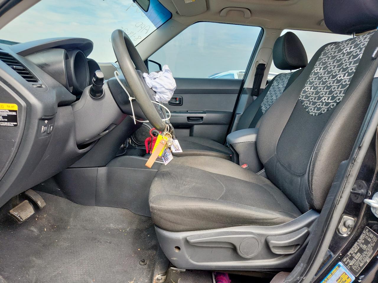 2010 Kia Soul + VIN: KNDJT2A21A7038207 Lot: 69704555