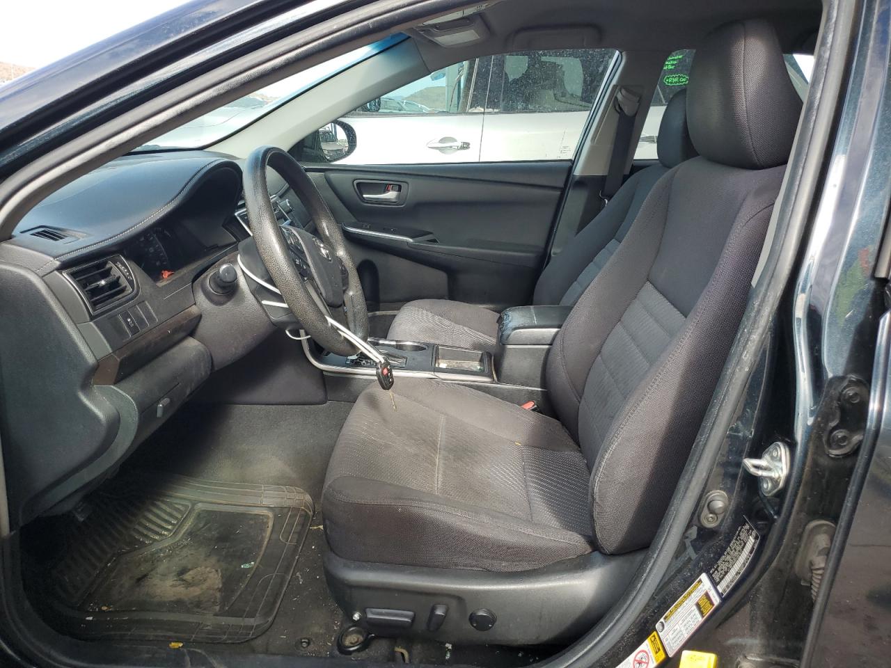 2015 Toyota Camry Le VIN: 4T1BF1FK5FU921617 Lot: 70867995