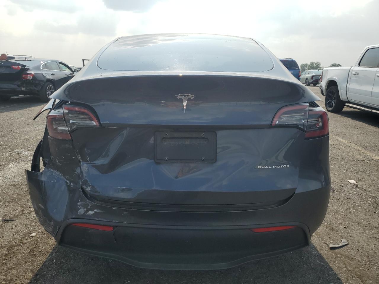 5YJYGDEE7MF239613 2021 Tesla Model Y