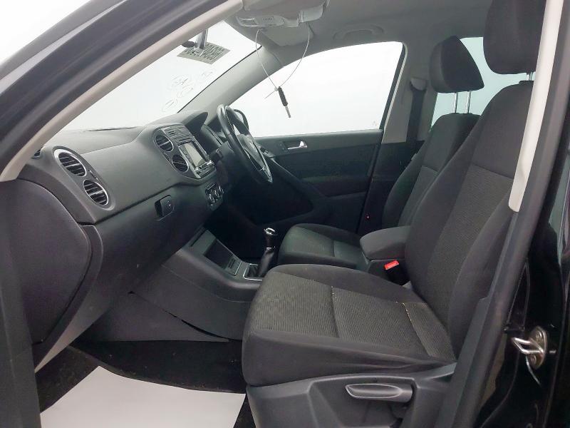 2012 VOLKSWAGEN TIGUAN S T