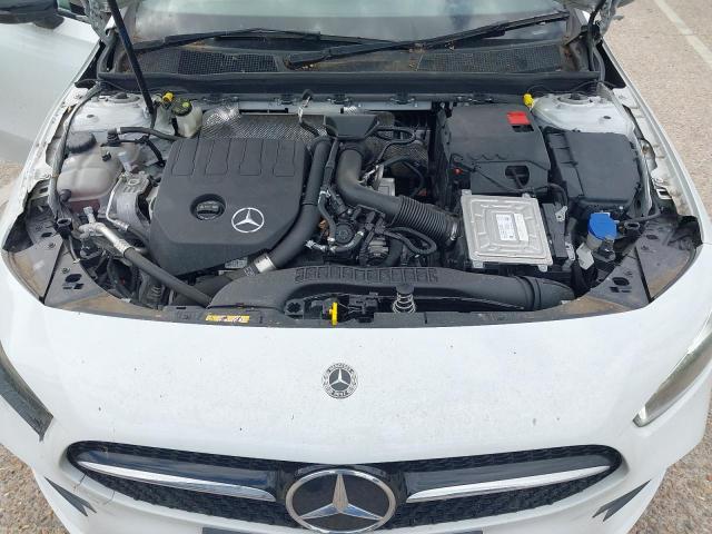 2021 MERCEDES BENZ A 180 AMG