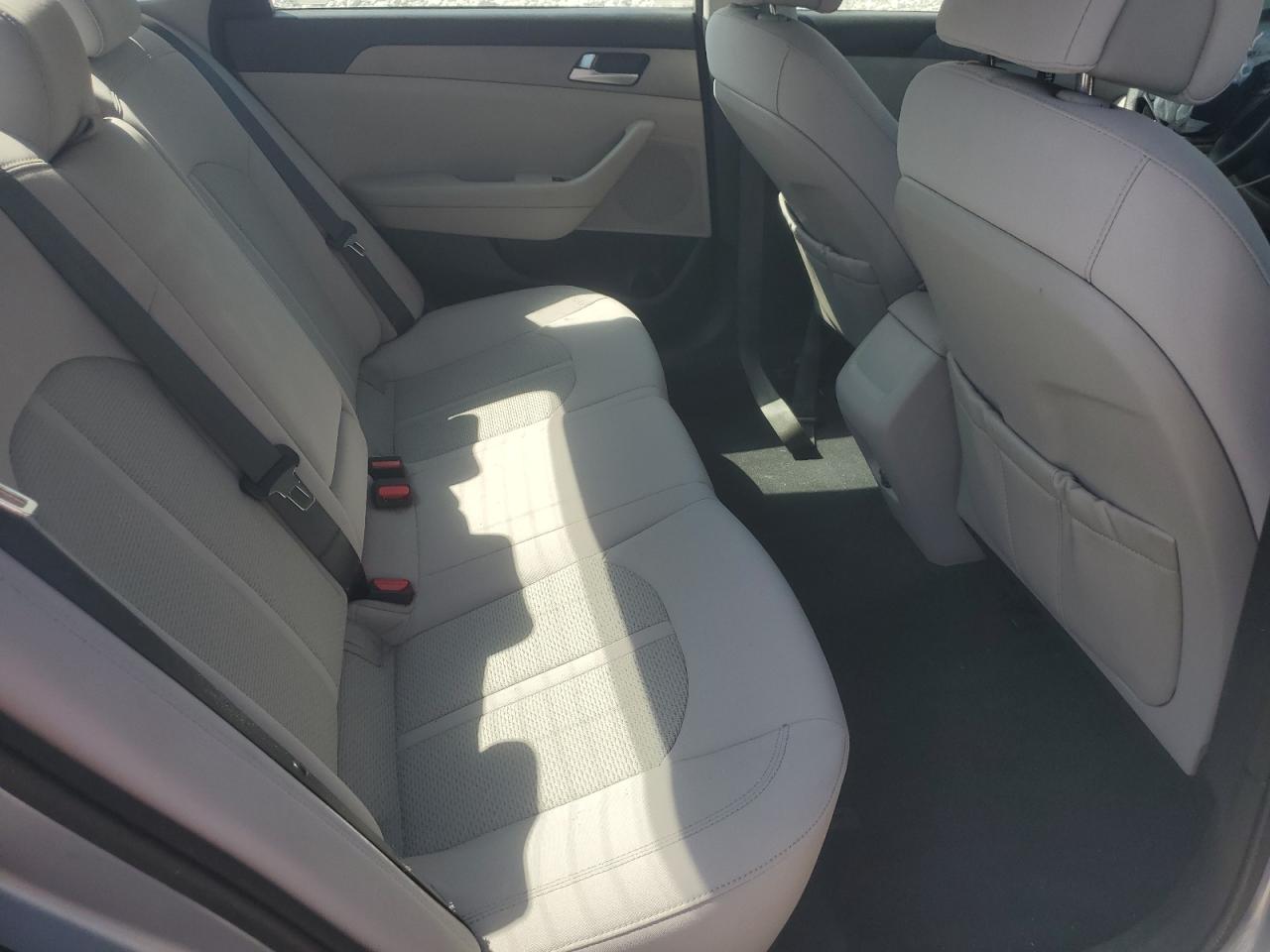 2015 Hyundai Sonata Se VIN: 5NPE24AF7FH004326 Lot: 70027335