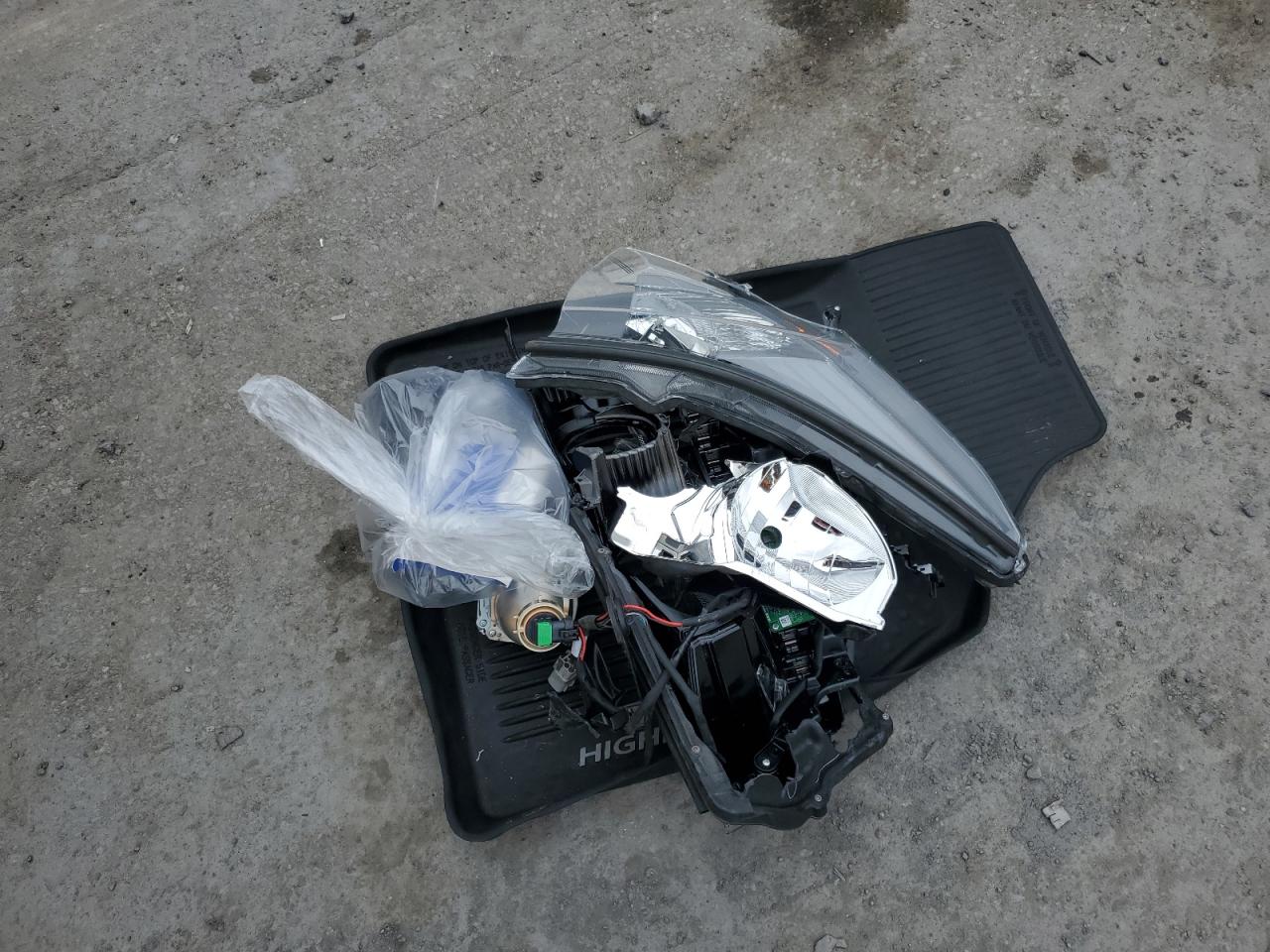 2019 Toyota Highlander Se VIN: 5TDJZRFHXKS603582 Lot: 69550535