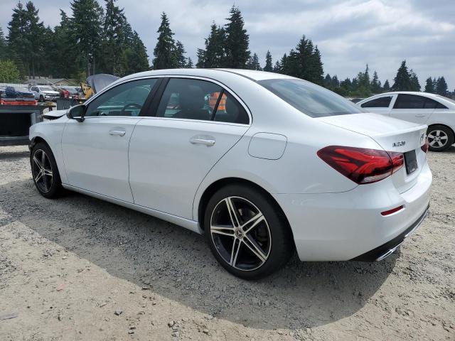  MERCEDES-BENZ A-CLASS 2019 Белы