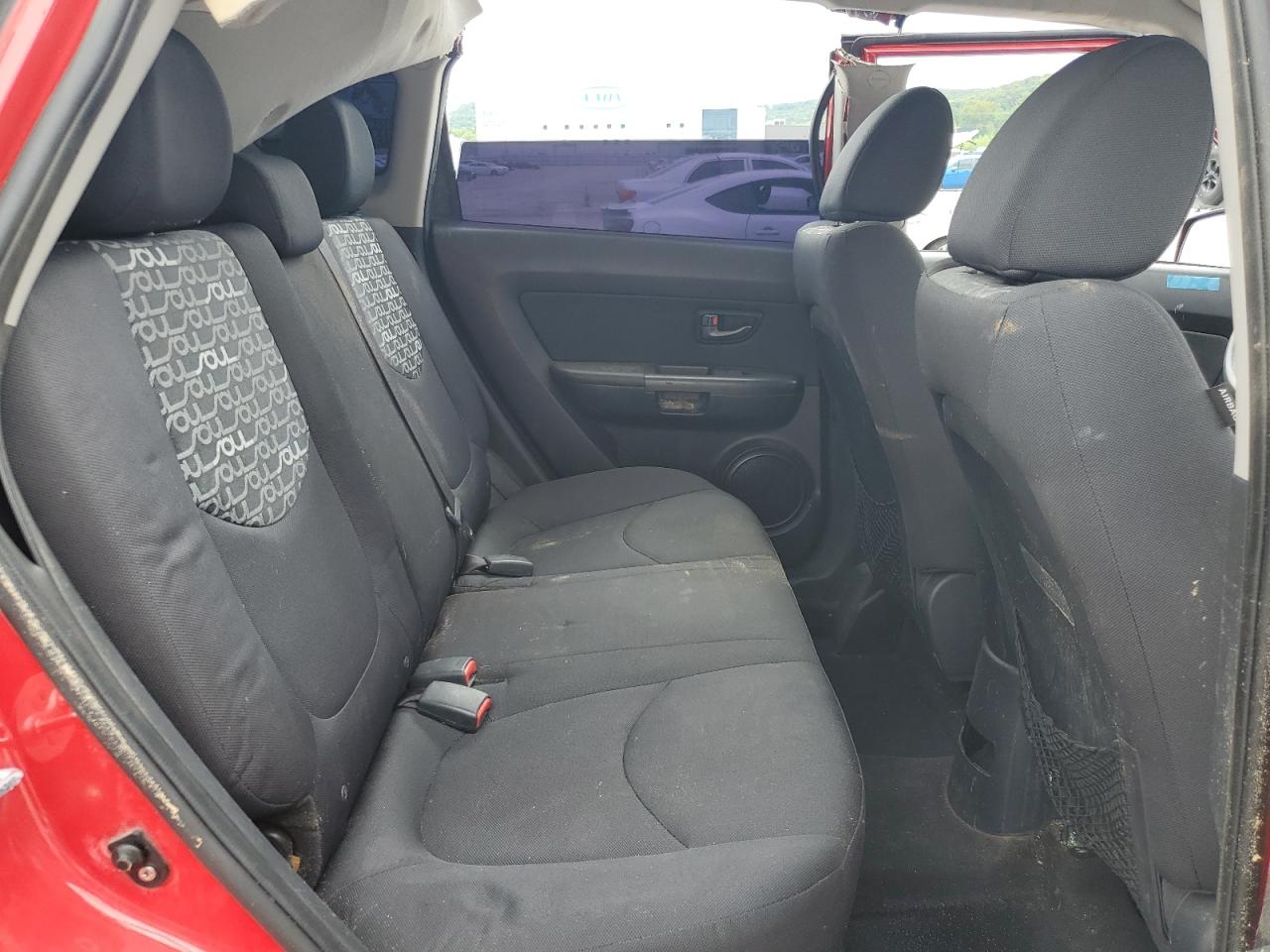 2011 Kia Soul + VIN: KNDJT2A23B7332631 Lot: 70771405