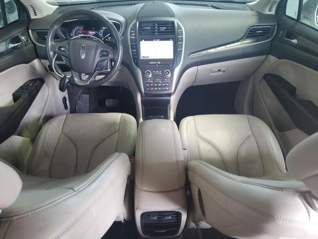 Паркетники LINCOLN MKC 2017 Кремовый