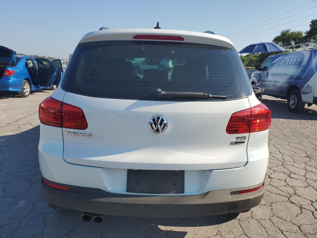 2017 Volkswagen Tiguan S VIN: WVGBV7AX1HK032580 Lot: 68742325