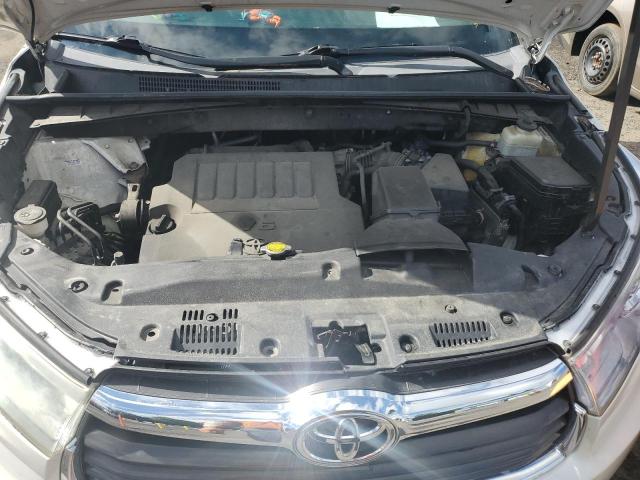 2015 TOYOTA HIGHLANDER LE  