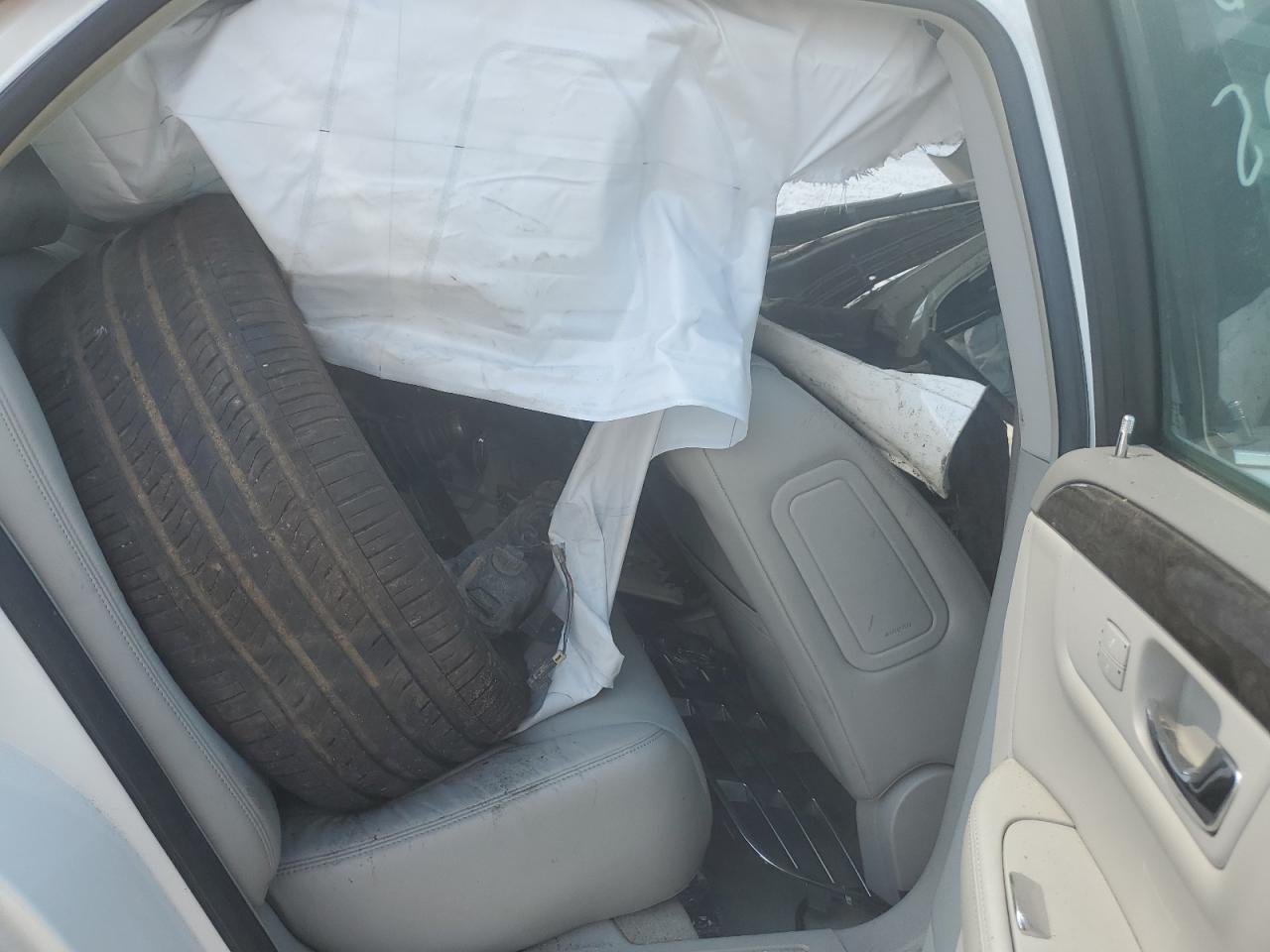 2011 Cadillac Dts Luxury Collection VIN: 1G6KD5E66BU123145 Lot: 67635325