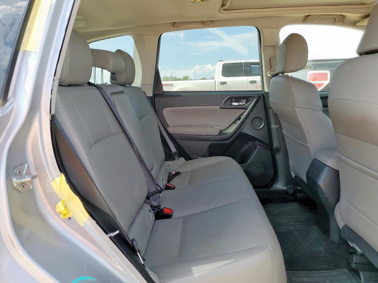 2015 Subaru Forester 2.5I Limited VIN: JF2SJAKC2FH833183 Lot: 67141415