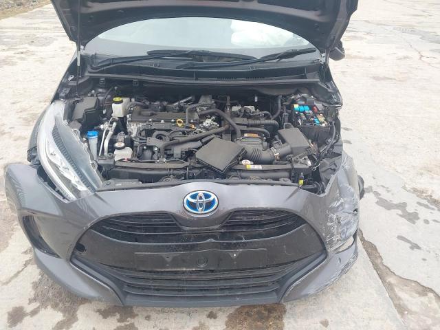 2021 TOYOTA YARIS DESI
