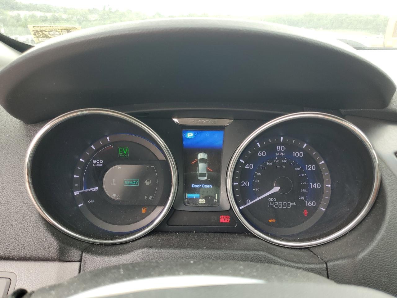 2015 Hyundai Sonata Hybrid VIN: KMHEC4A46FA123046 Lot: 69962135