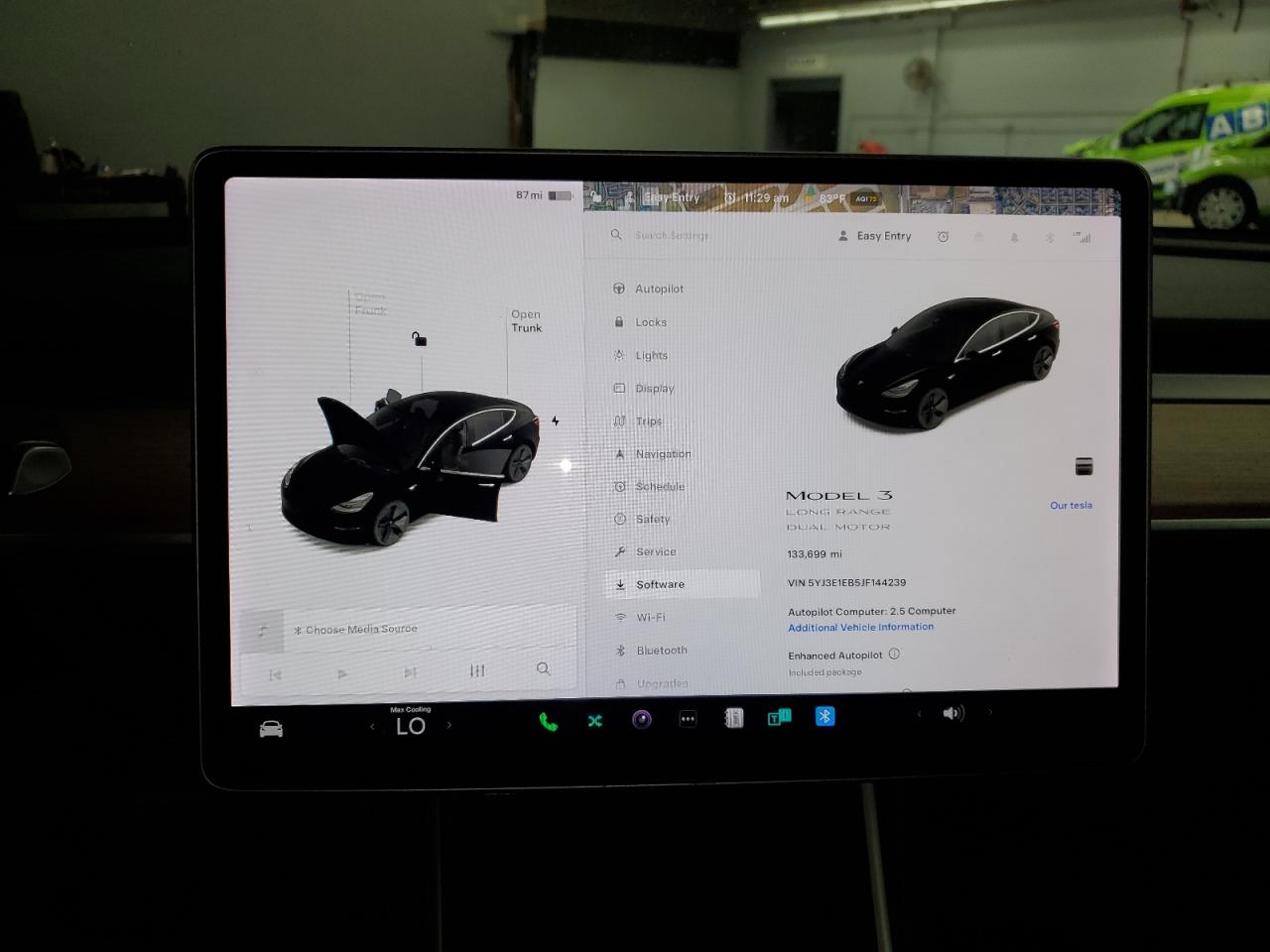 2018 Tesla Model 3 VIN: 5YJ3E1EB5JF144239 Lot: 68467725