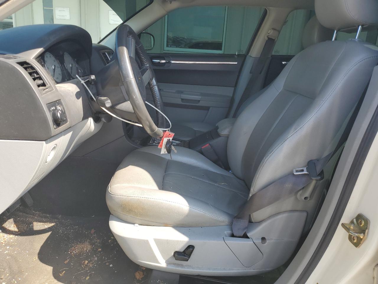 2006 Chrysler 300 Touring VIN: 2C3KA53G06H138416 Lot: 68935465