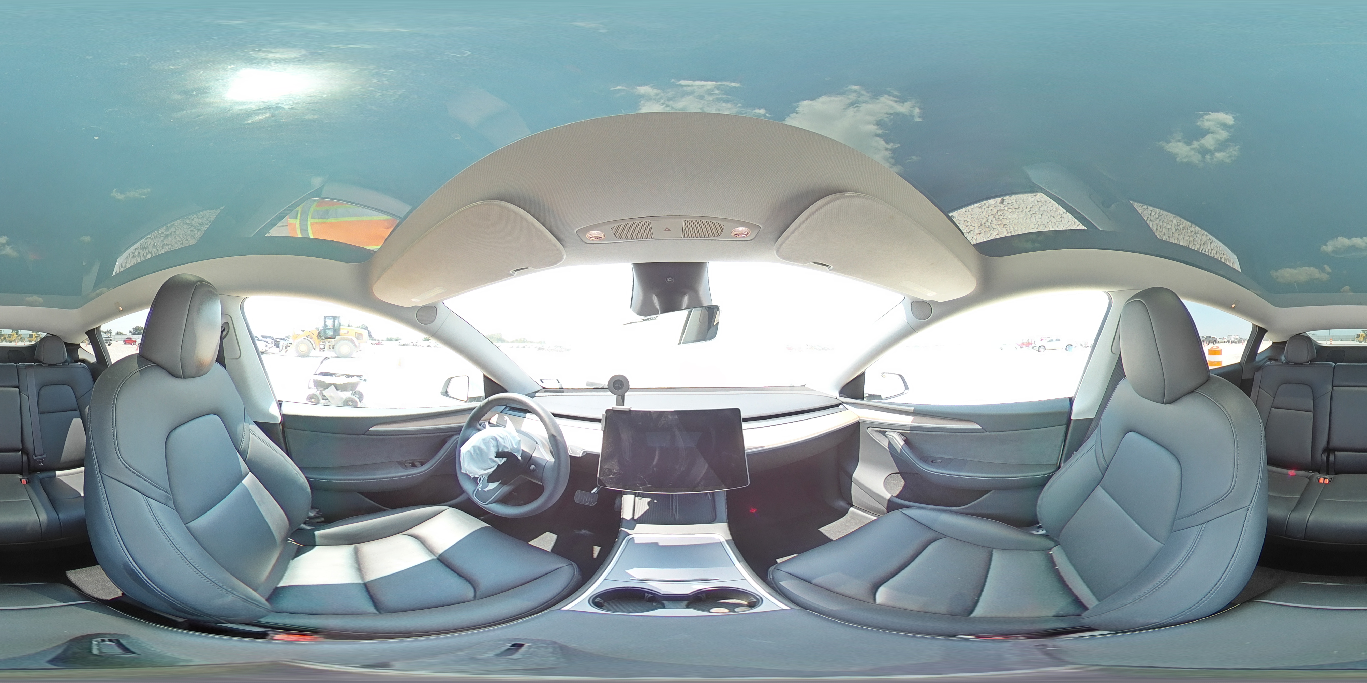 2024 Tesla Model Y VIN: 7SAYGDED1RA308360 Lot: 70101985