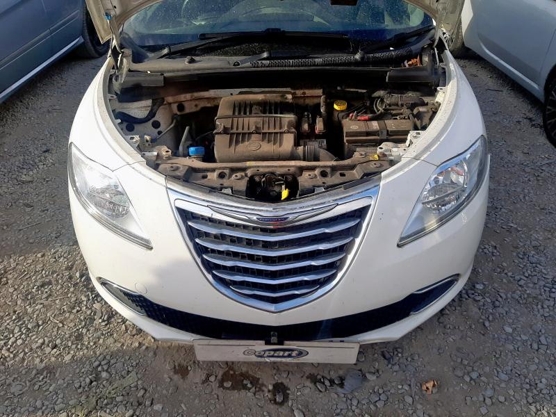 2012 CHRYSLER YPSILON SE