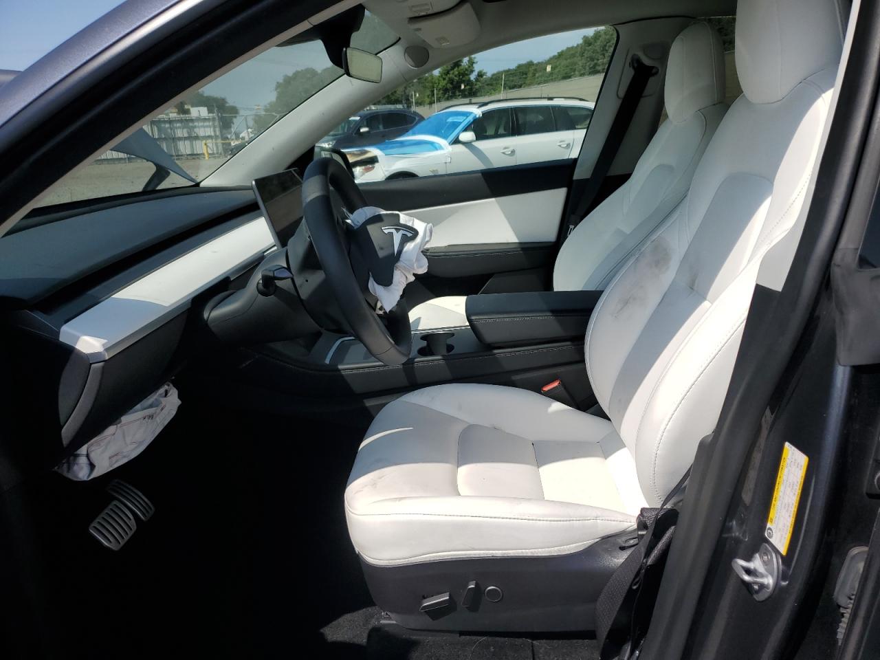 2022 Tesla Model Y VIN: 7SAYGDEF4NF447543 Lot: 70405685