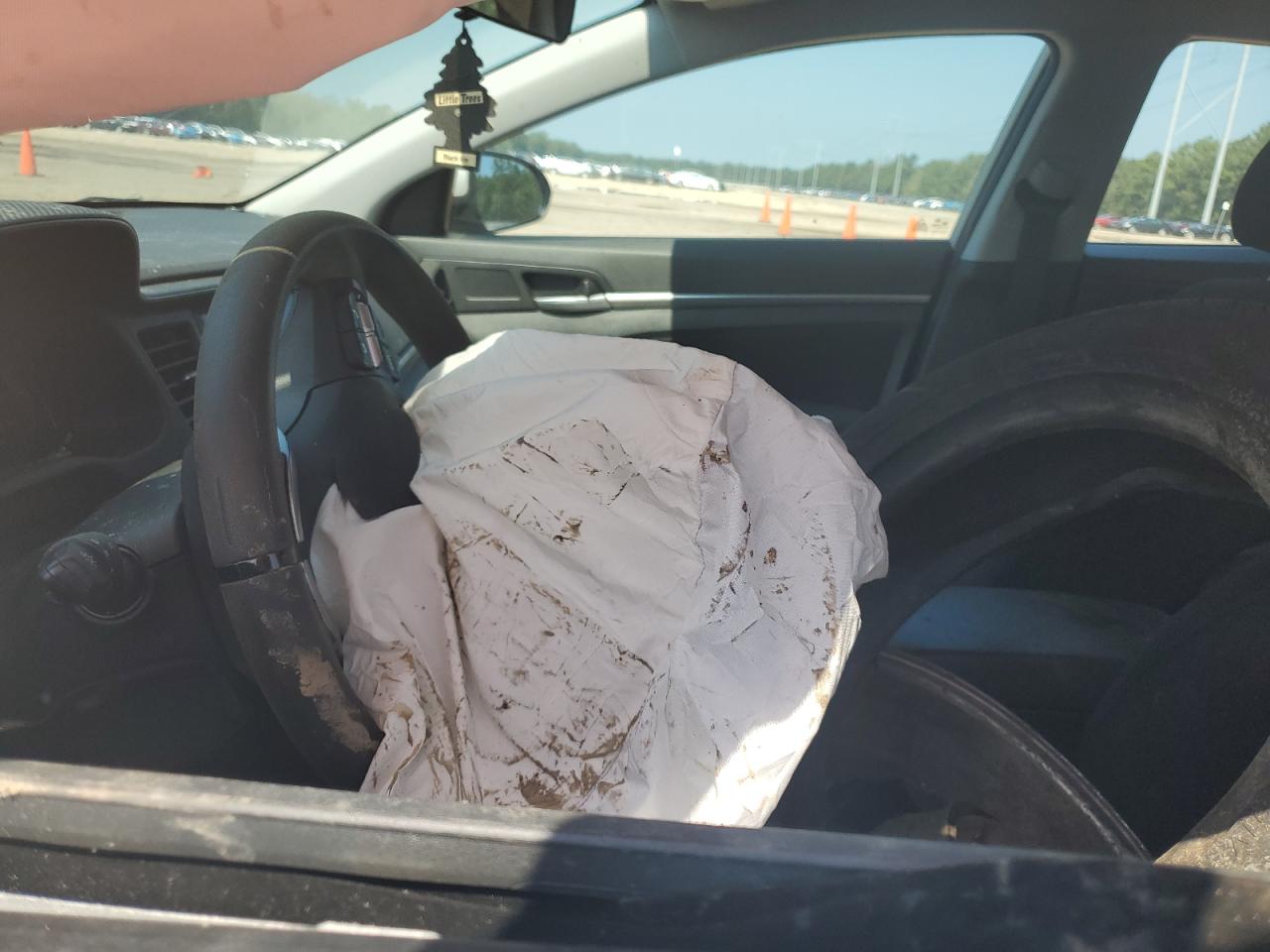 2019 Hyundai Elantra Sel VIN: 5NPD84LFXKH4595 Lot: 69921365