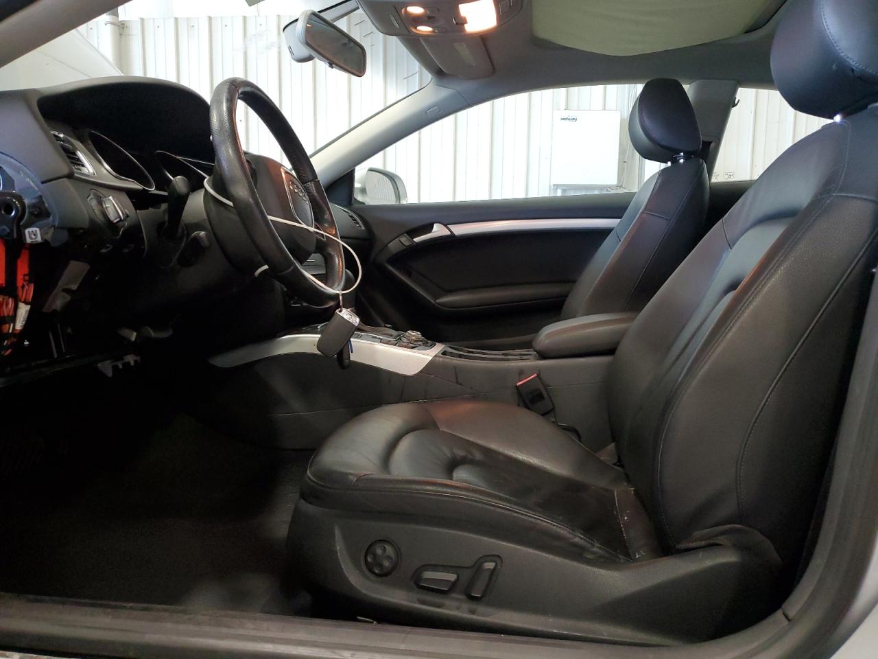 2010 Audi A5 Premium Plus VIN: WAULFAFR8AA052699 Lot: 67261045