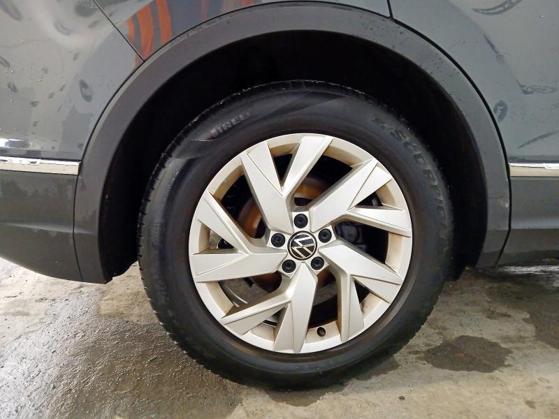 2022 VOLKSWAGEN TIGUAN LIFE