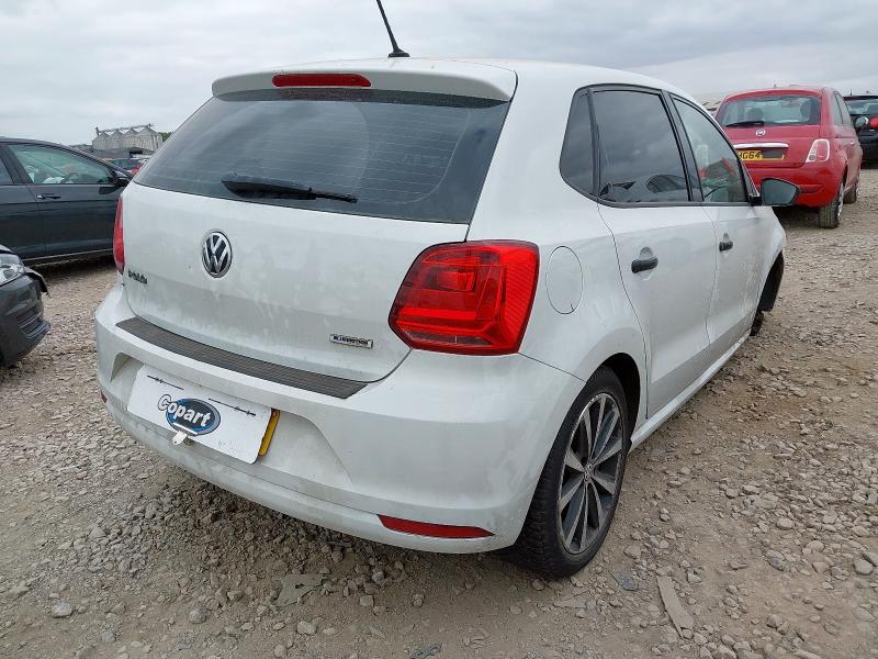 2015 VOLKSWAGEN POLO S AC 