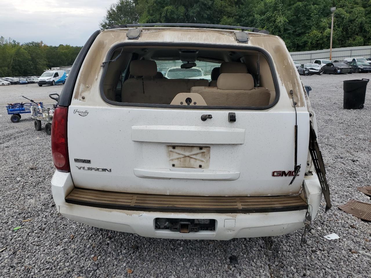 2007 GMC Yukon VIN: 1GKFC13047R309824 Lot: 85929075