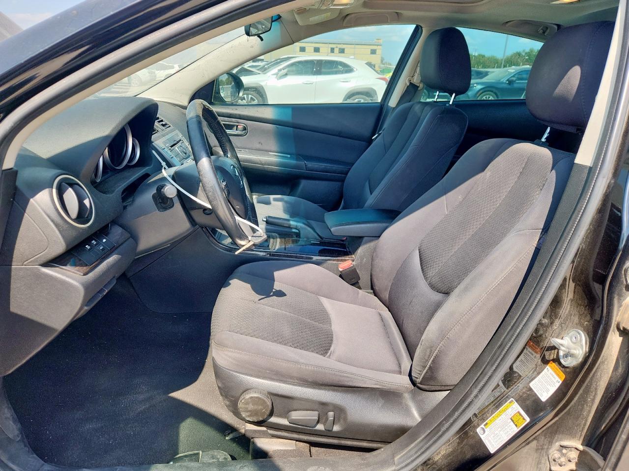 1YVHZ8CHXB5M12127 2011 Mazda 6 I