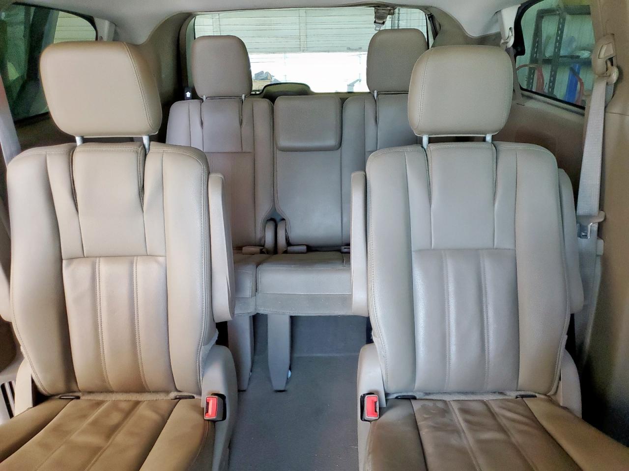 2015 Chrysler Town & Country Touring VIN: 2C4RC1BG7FR751447 Lot: 69075735