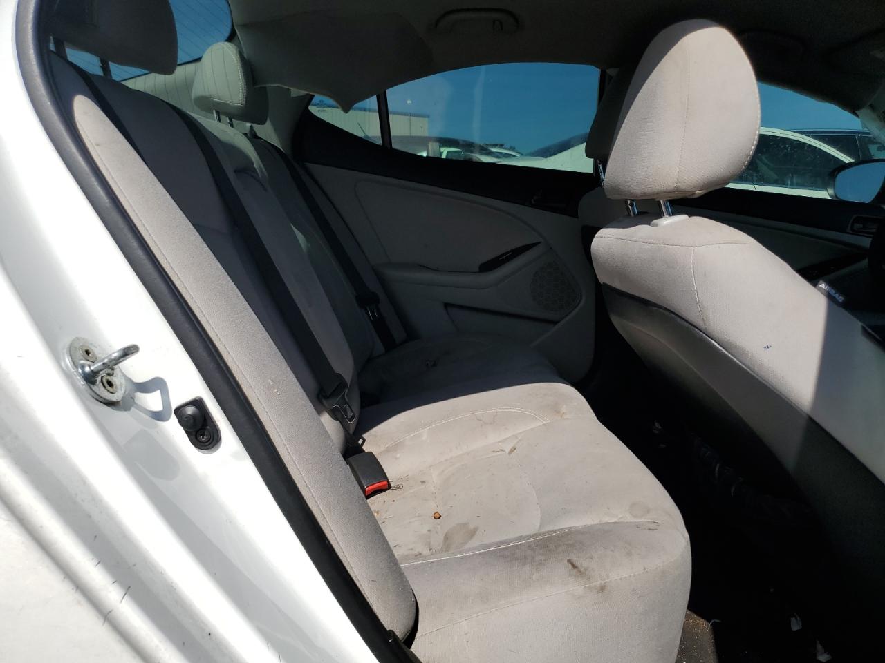 2015 Kia Optima Lx VIN: 5XXGM4A71FG514565 Lot: 70419535