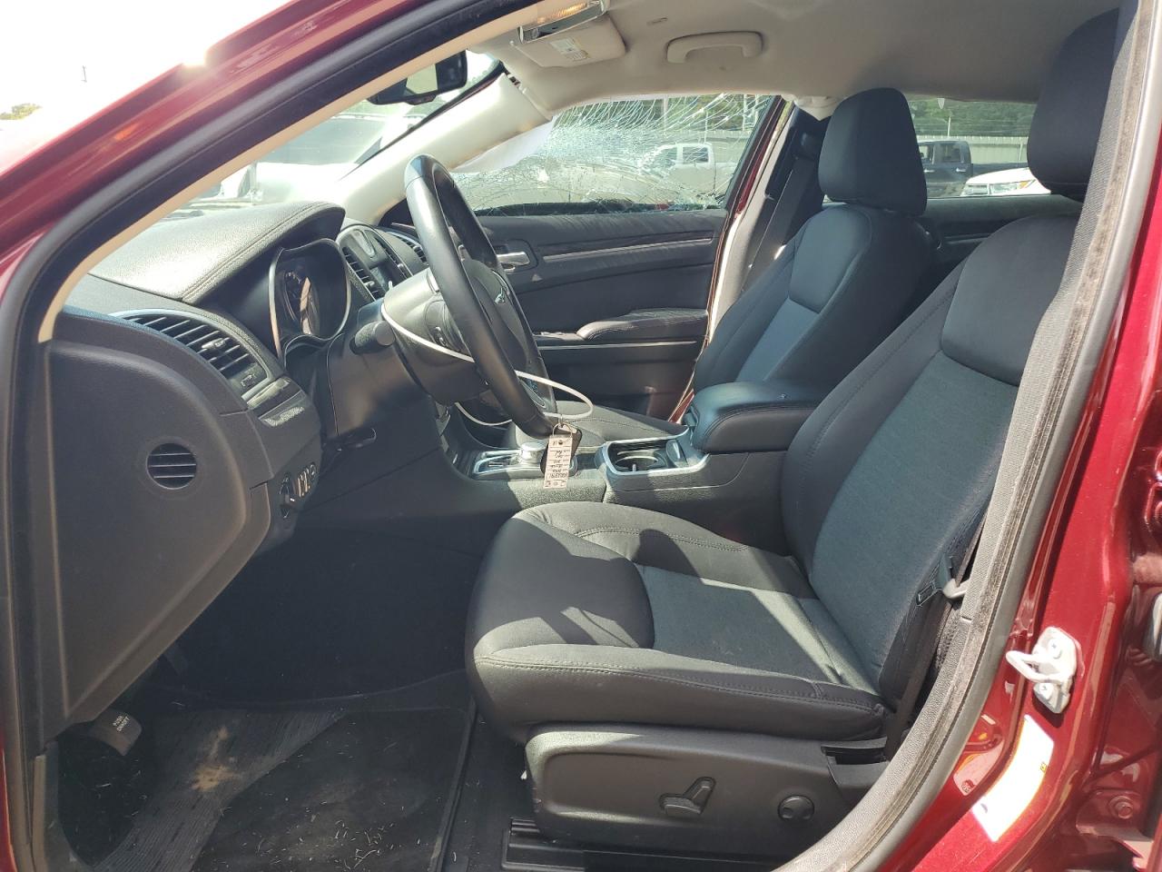 2022 Chrysler 300 Touring VIN: 2C3CCAAG1NH123741 Lot: 68162425