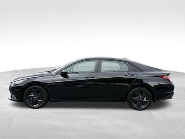  HYUNDAI ELANTRA 2022 Black