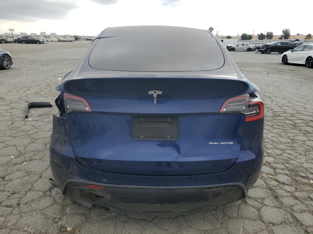 2020 Tesla Model Y VIN: 5YJYGDEE8LF056414 Lot: 70188905