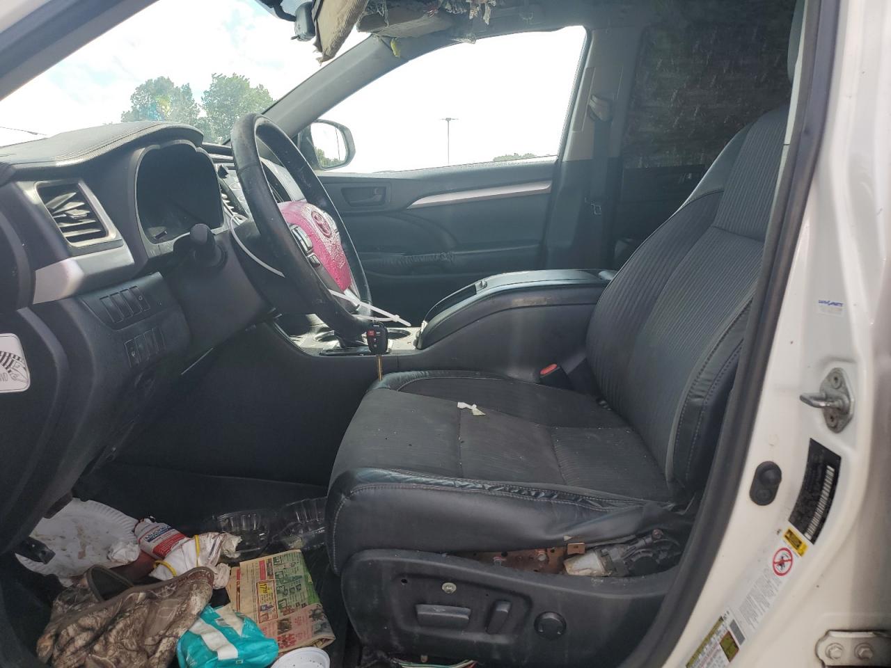 2015 Toyota Highlander Le VIN: 5TDZKRFH5FS047193 Lot: 69988025