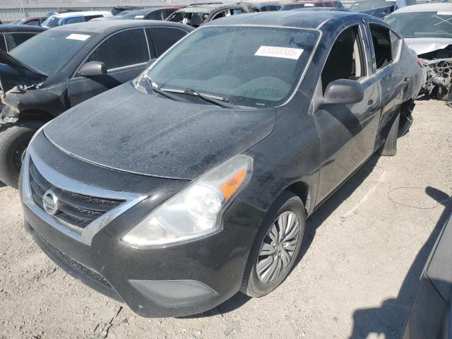 Sedans NISSAN VERSA 2015 Czarny