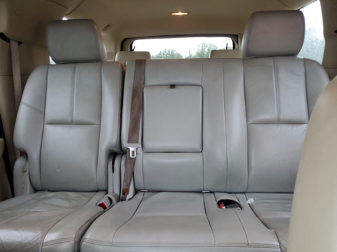 2011 Chevrolet Suburban C1500 Ltz VIN: 1GNSCKE02BR200453 Lot: 68029275