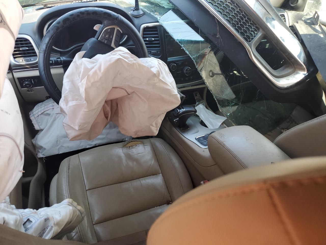 2015 Jeep Grand Cherokee Limited VIN: 1C4RJFBG7FC634205 Lot: 70525225