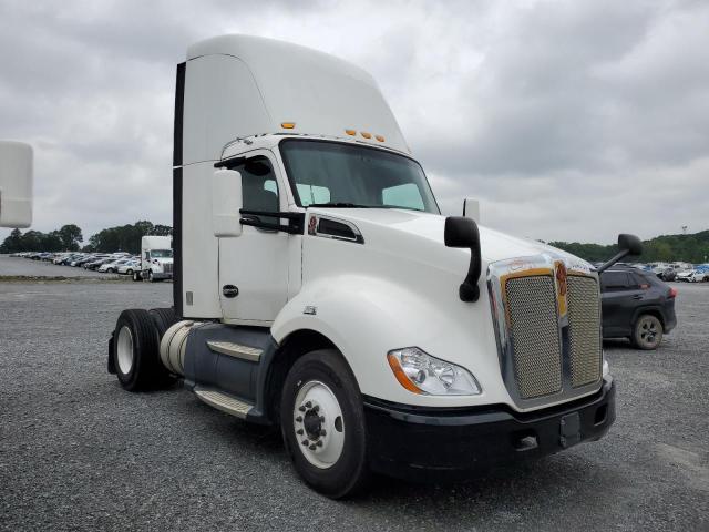 2016 Kenworth T680 Semi Truck