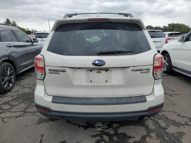  SUBARU FORESTER 2017 Белы
