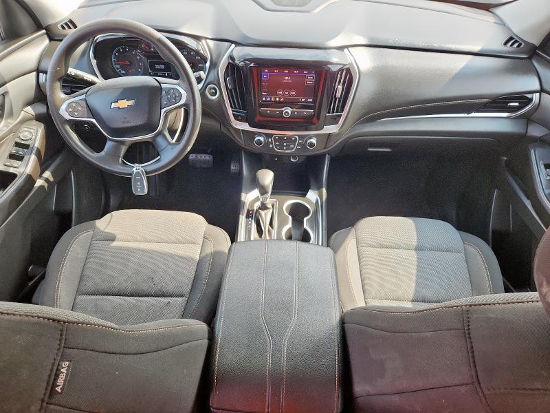  CHEVROLET TRAVERSE 2021 Srebrny