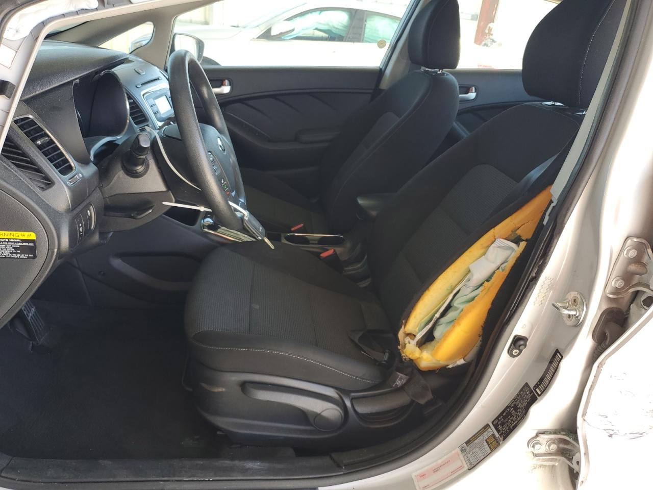 2017 Kia Forte Lx VIN: 3KPFK4A78HE051983 Lot: 68829515