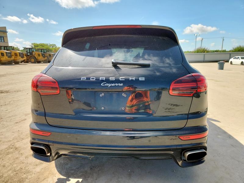  PORSCHE CAYENNE 2017 Czarny