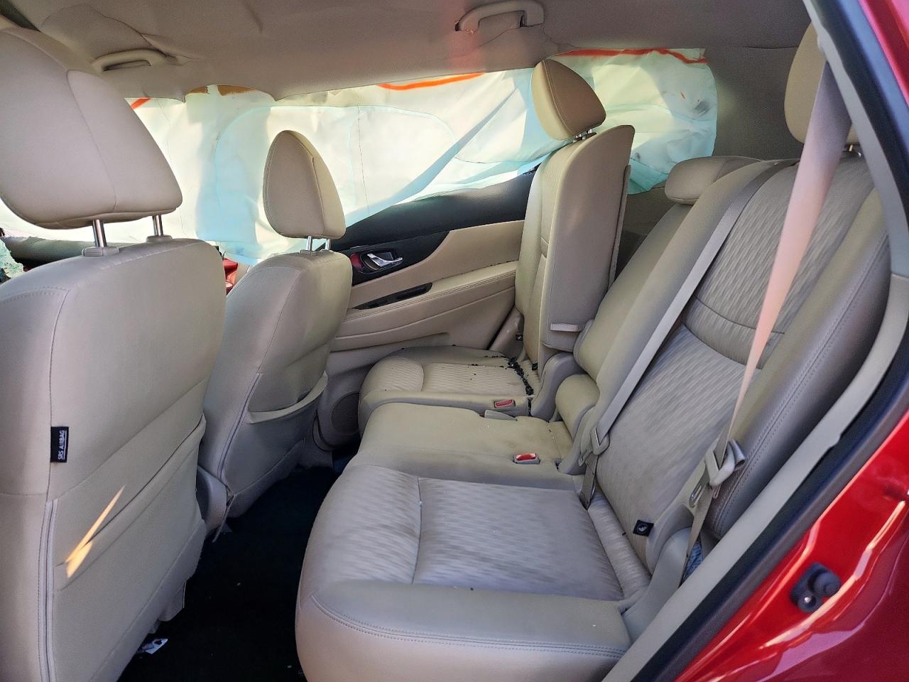 2017 Nissan Rogue S VIN: JN8AT2MT4HW397589 Lot: 68106455