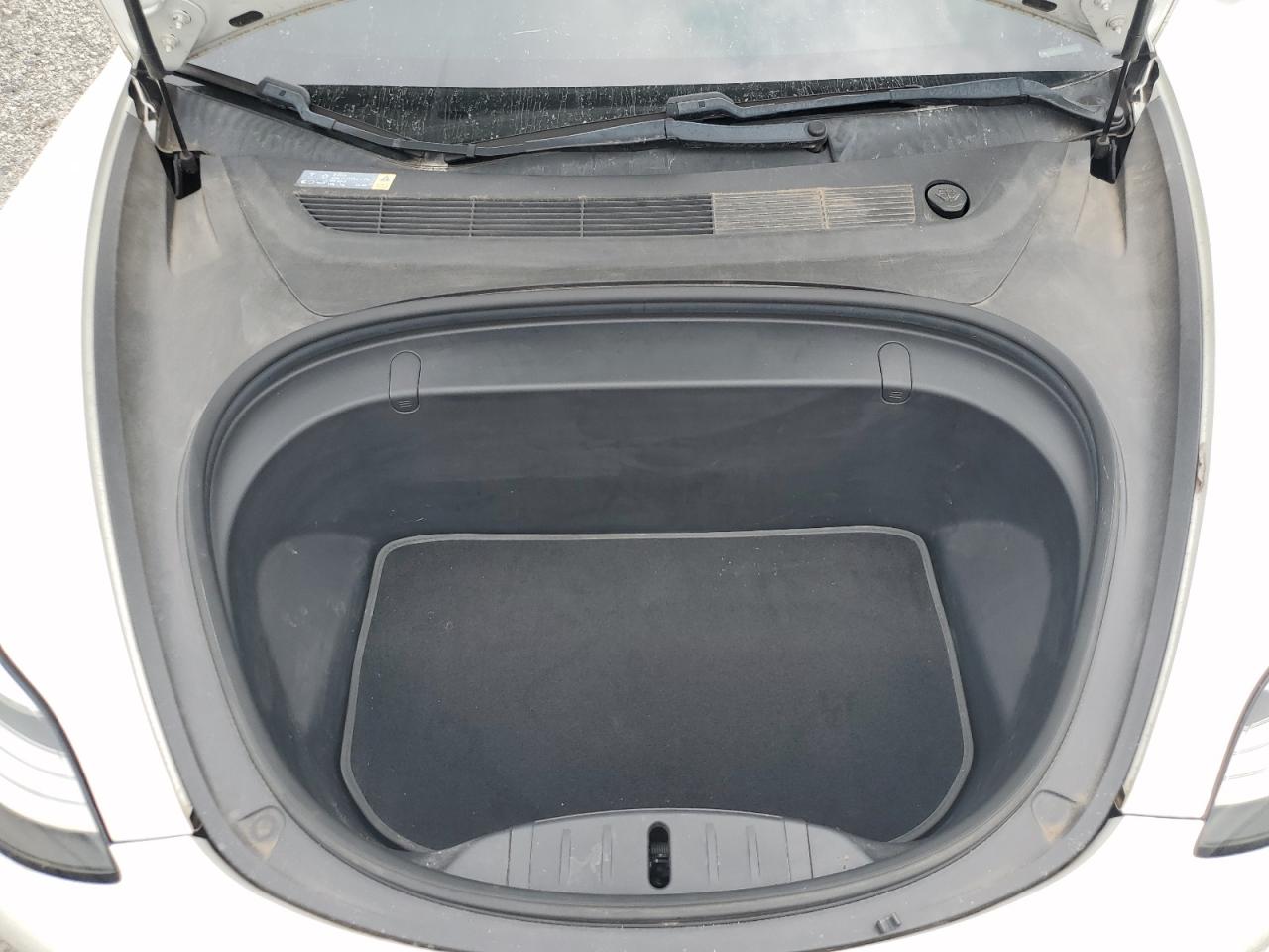 2018 Tesla Model 3 VIN: 5YJ3E1EA3JF035320 Lot: 69177625